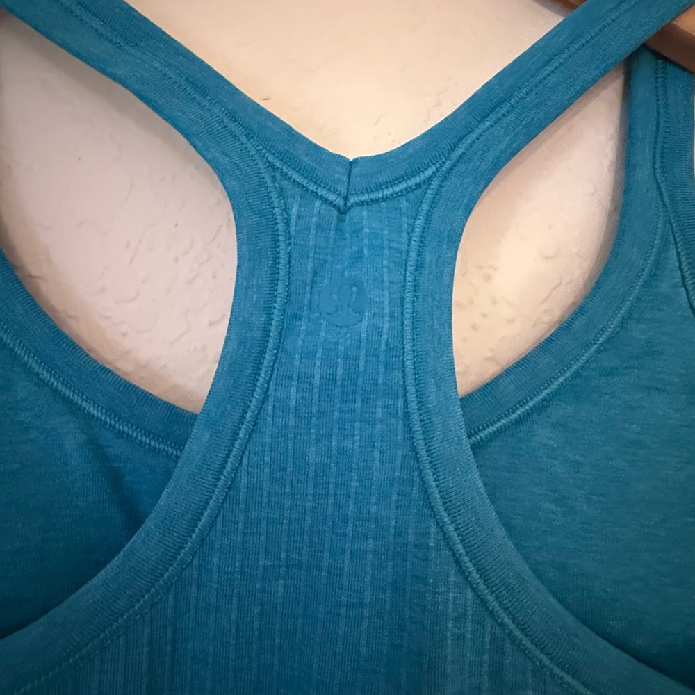 Lululemon tank top